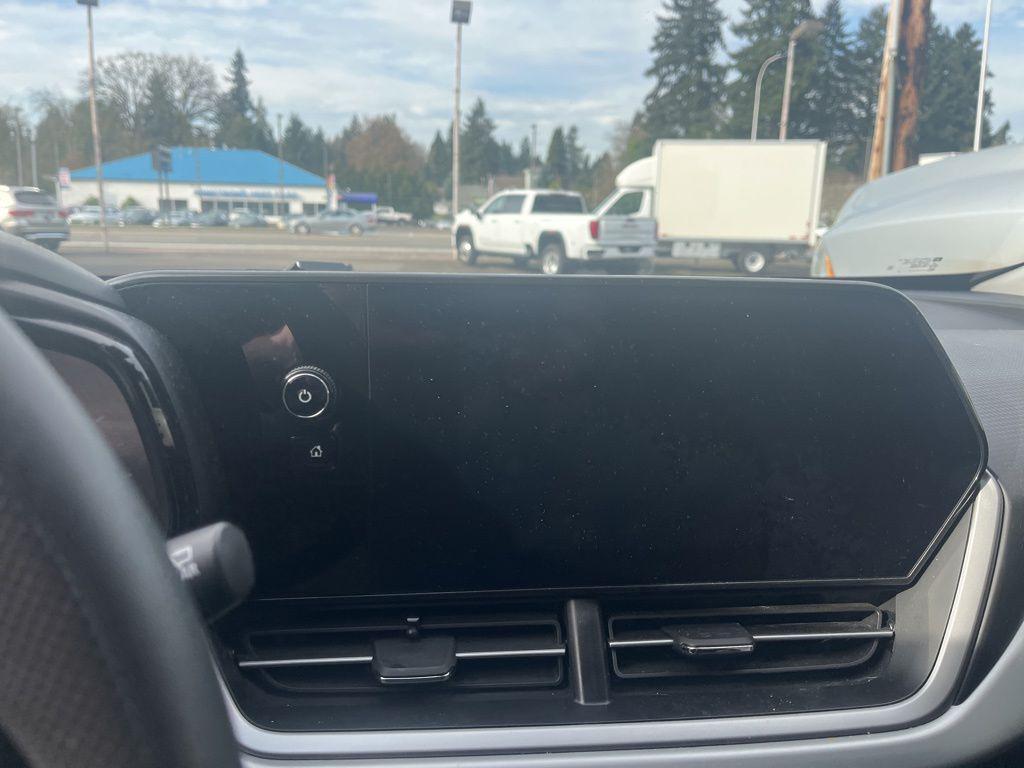 used 2025 Chevrolet Trax car, priced at $20,990