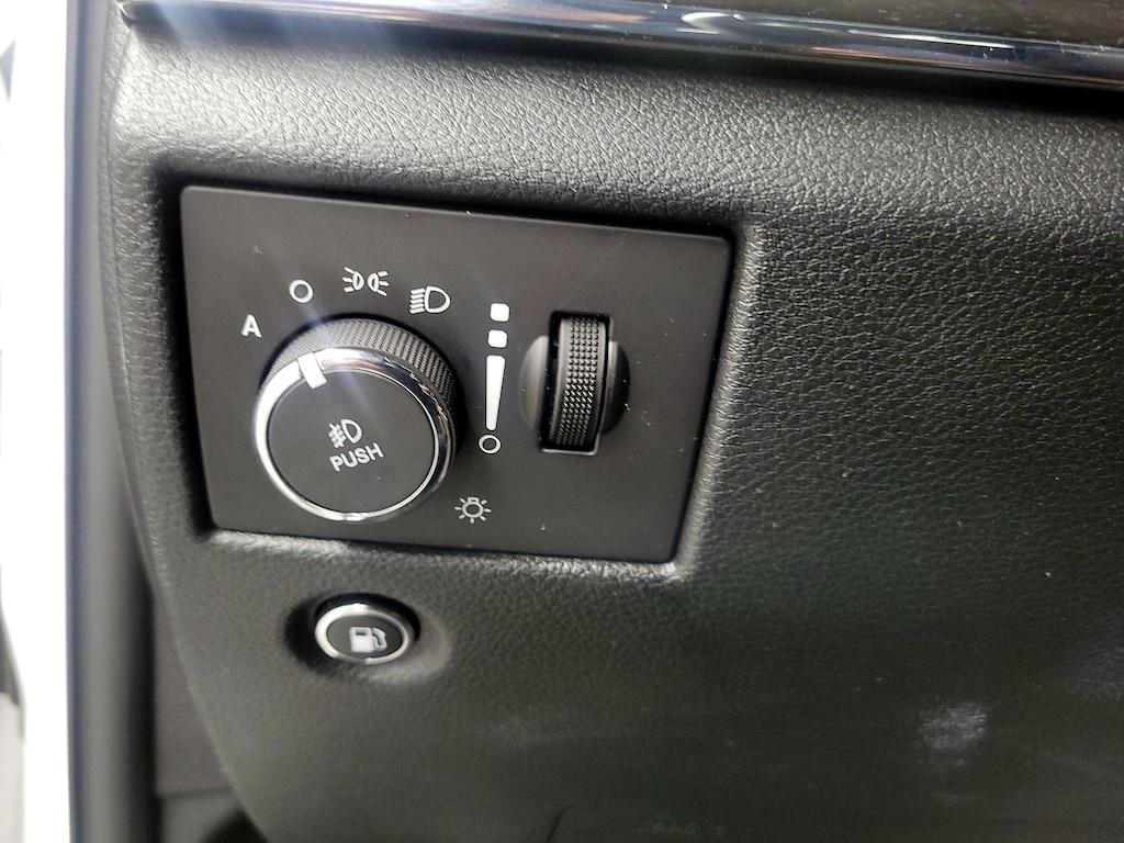 used 2015 Jeep Grand Cherokee car, priced at $13,998