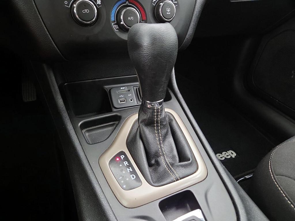 used 2016 Jeep Cherokee car, priced at $15,998