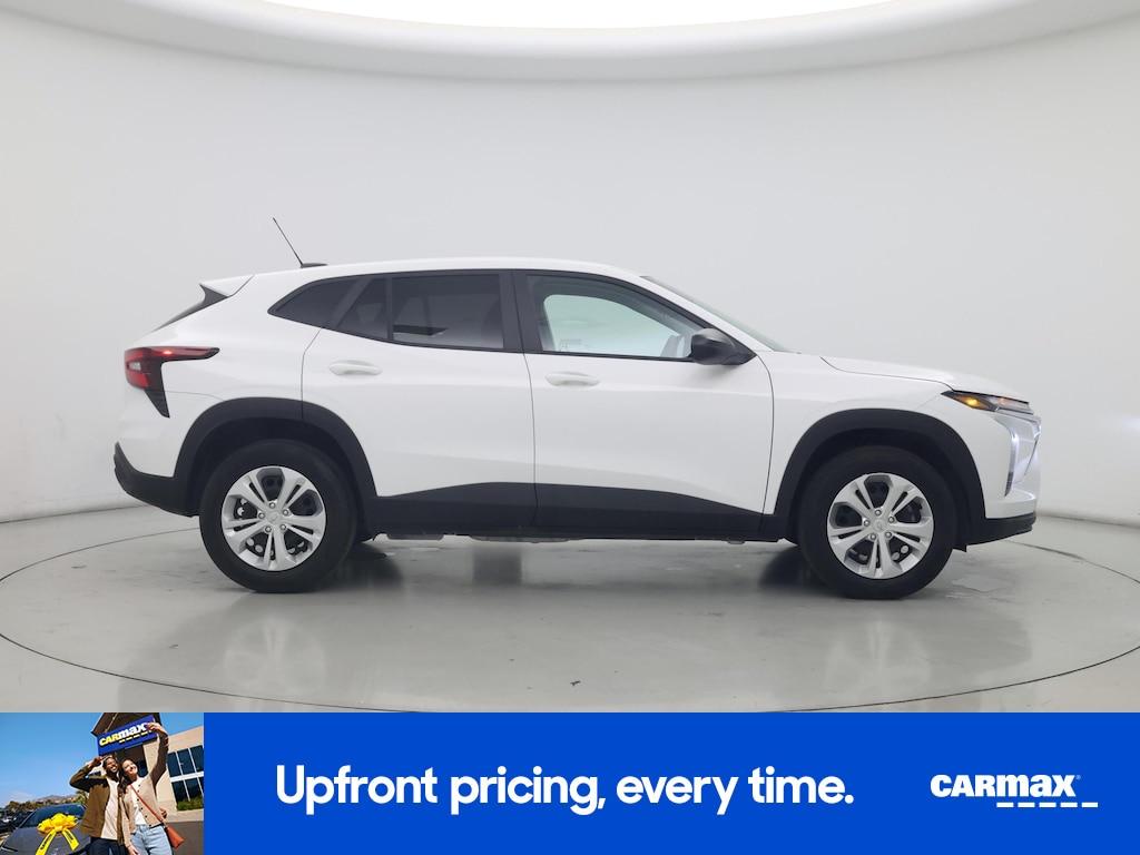 used 2025 Chevrolet Trax car, priced at $22,998