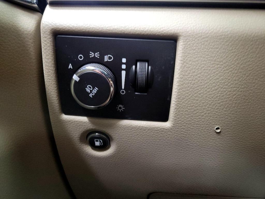 used 2014 Jeep Grand Cherokee car, priced at $13,998