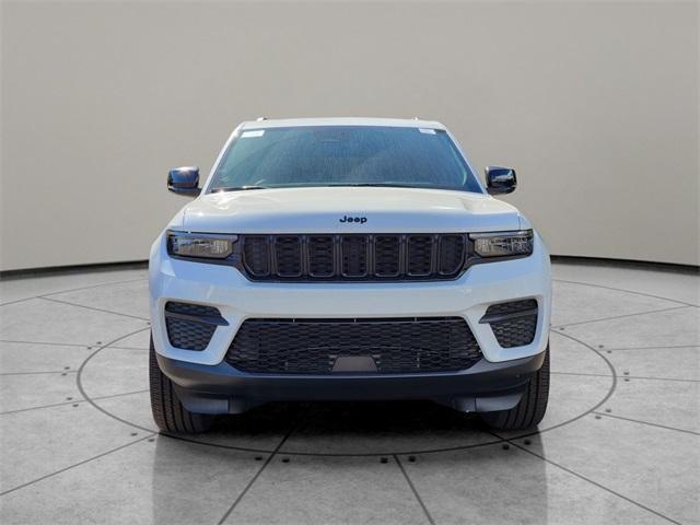 new 2025 Jeep Grand Cherokee car, priced at $44,530