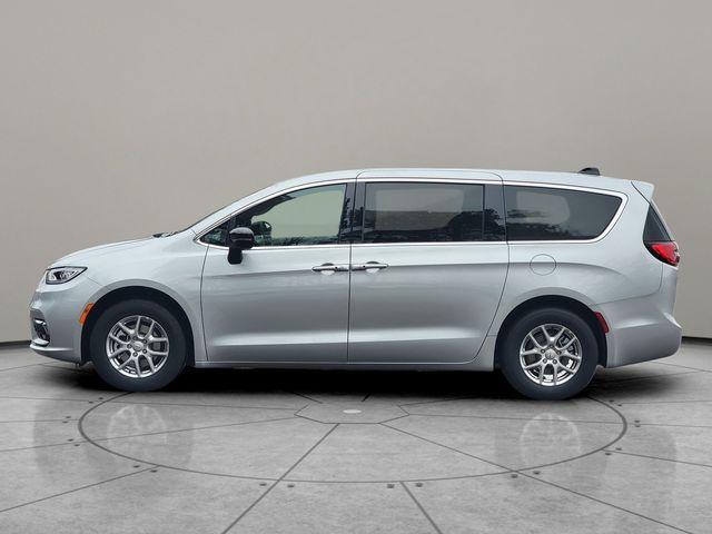 new 2026 Chrysler Pacifica car, priced at $42,435