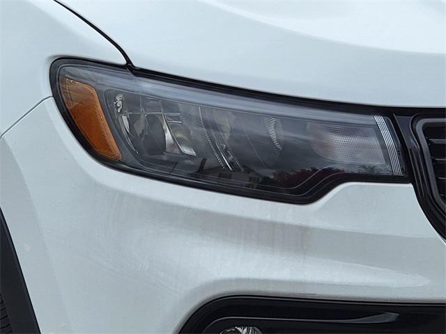 new 2026 Jeep Compass car, priced at $33,250