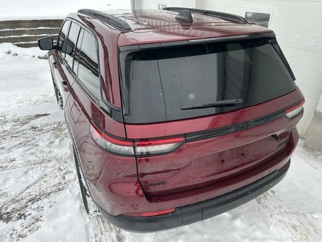 used 2025 Jeep Grand Cherokee car, priced at $40,888
