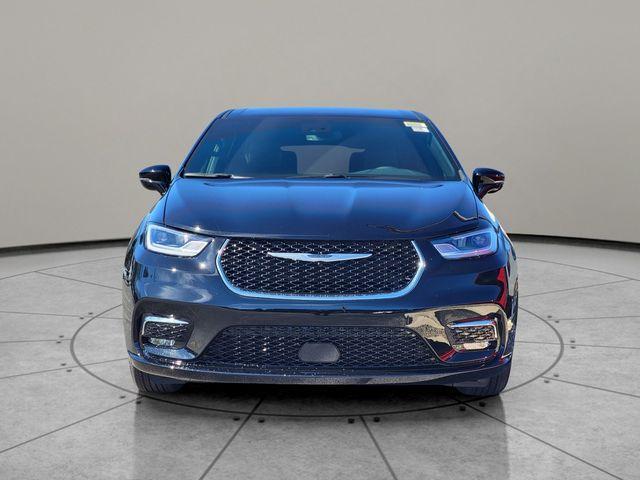 new 2026 Chrysler Pacifica car, priced at $42,440