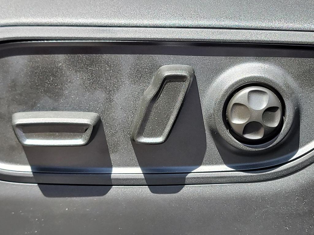 new 2026 Jeep Grand Cherokee L car, priced at $49,910