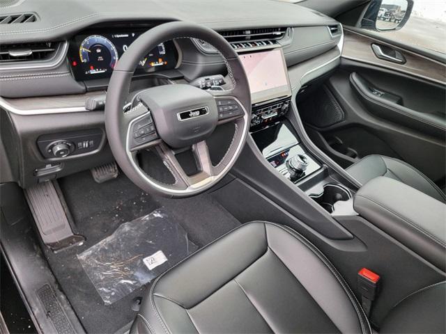 new 2025 Jeep Grand Cherokee L car, priced at $52,085