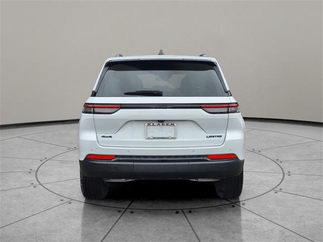 new 2025 Jeep Grand Cherokee car, priced at $48,640