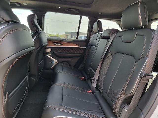 new 2026 Jeep Grand Cherokee car, priced at $61,319