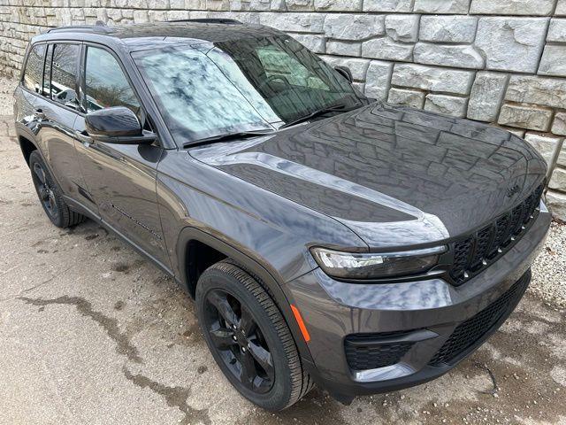 used 2023 Jeep Grand Cherokee car, priced at $32,888