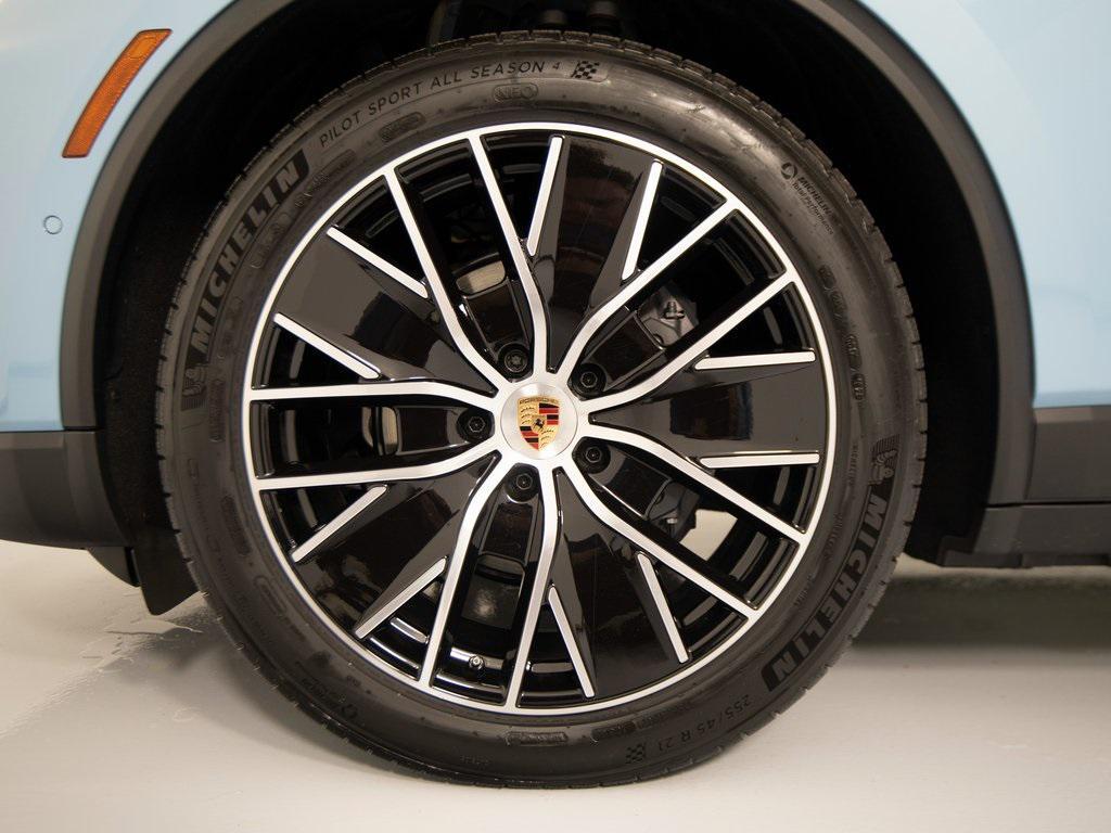 new 2025 Porsche Macan car, priced at $97,315