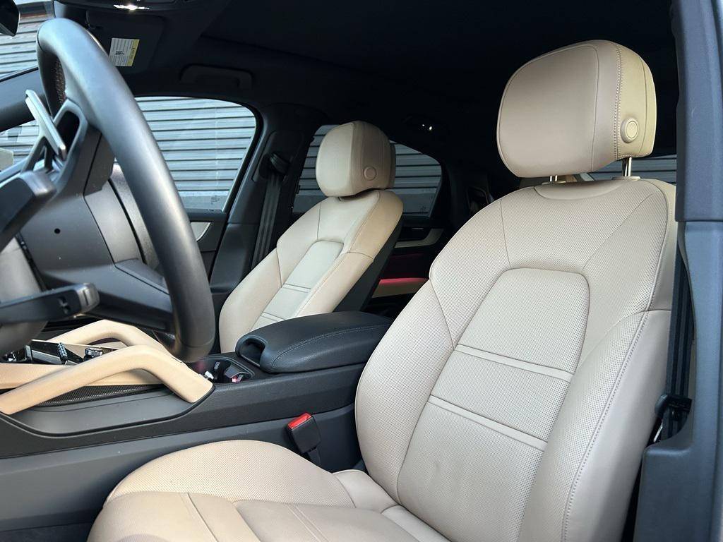 used 2025 Porsche Cayenne car, priced at $94,995