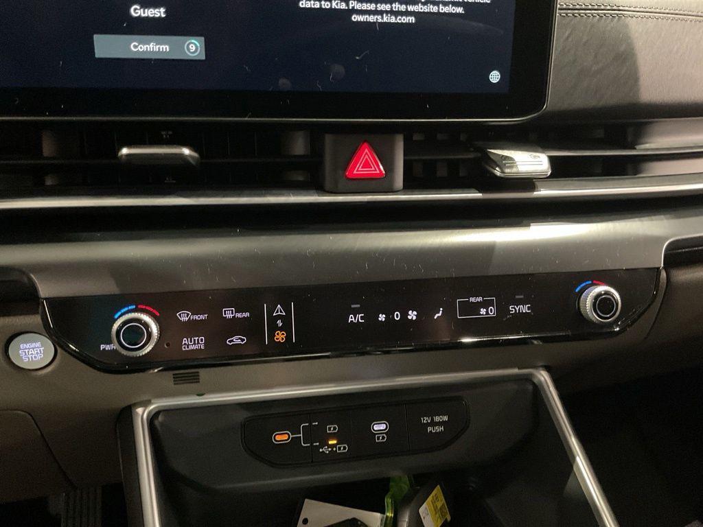 new 2026 Kia Carnival car, priced at $40,194