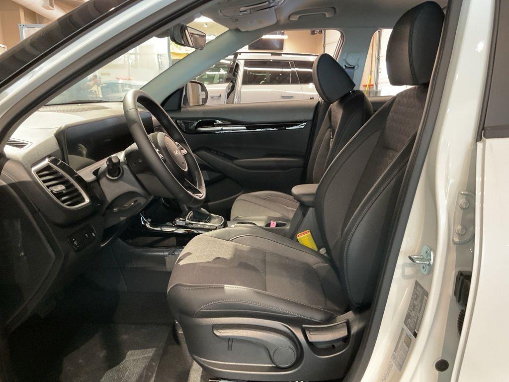 new 2026 Kia Seltos car, priced at $28,866