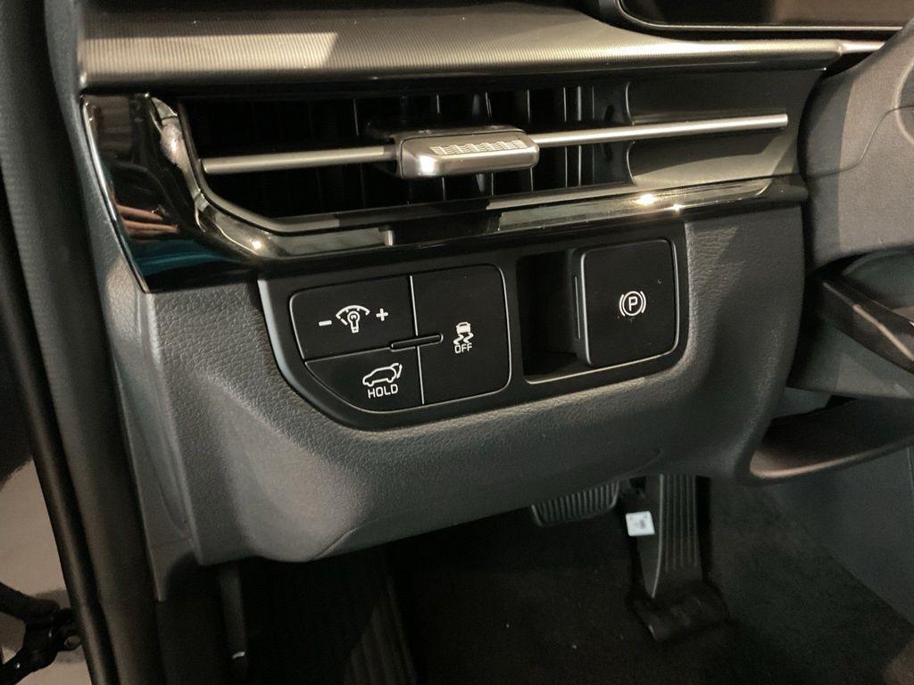 new 2026 Kia Sportage car, priced at $33,960