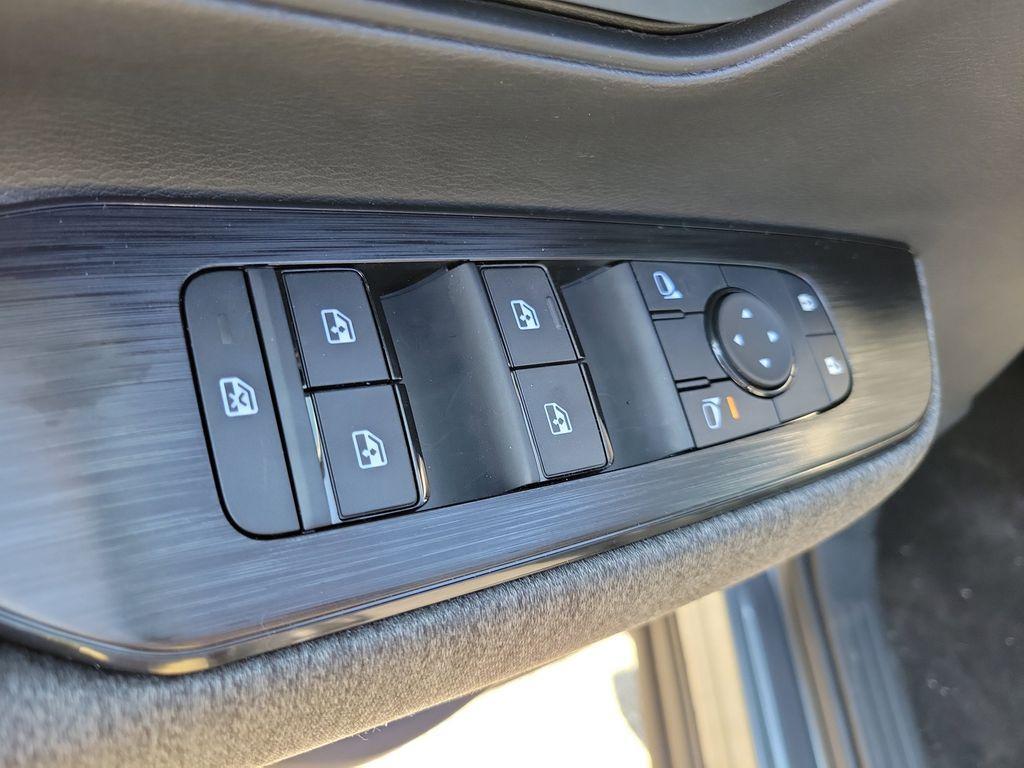 new 2026 Nissan Kicks car, priced at $25,573