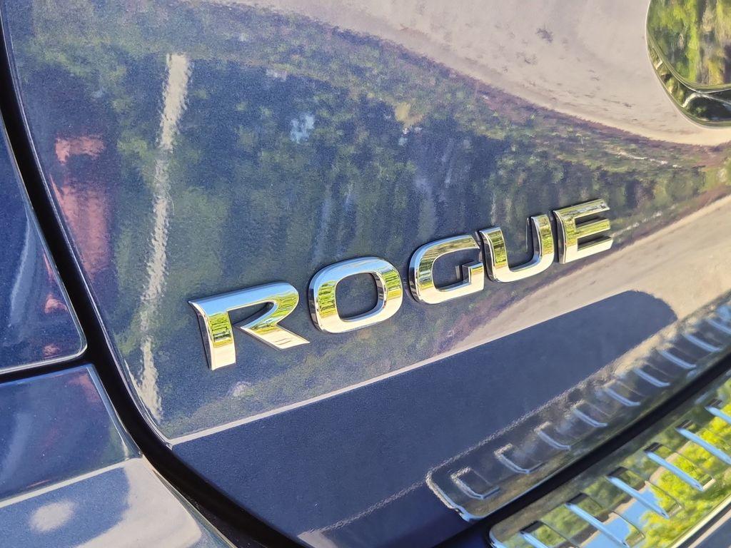 used 2017 Nissan Rogue car, priced at $10,995