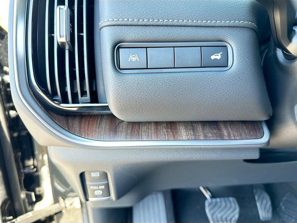 new 2026 Nissan Armada car, priced at $61,643