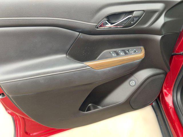 used 2022 GMC Acadia car, priced at $24,599