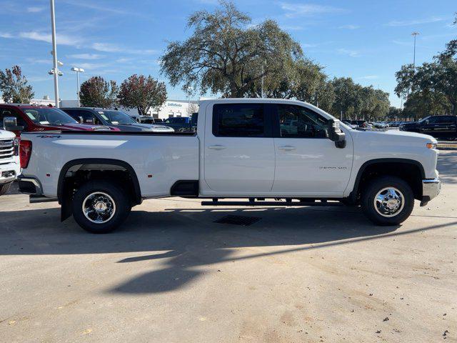 new 2026 Chevrolet Silverado 3500 car, priced at $72,501