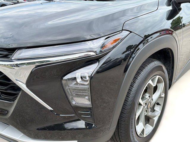used 2025 Chevrolet Trax car, priced at $22,302