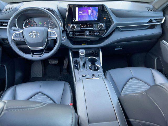used 2023 Toyota Highlander car, priced at $34,288