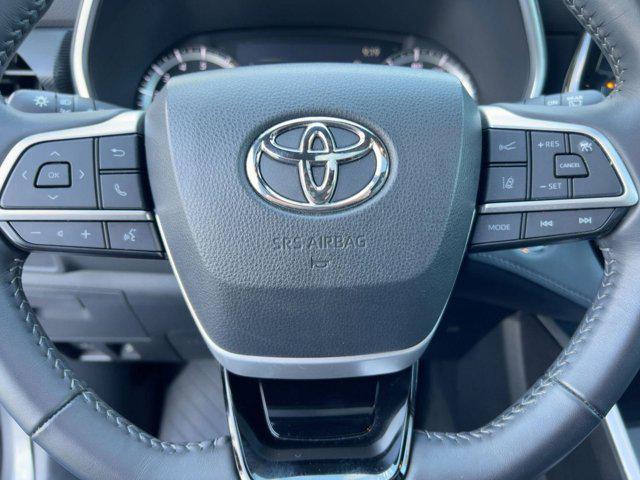 used 2023 Toyota Highlander car, priced at $34,288