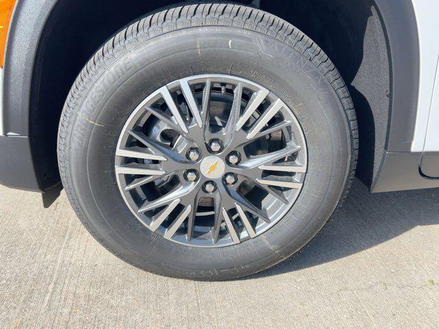 new 2026 Chevrolet Traverse car, priced at $38,681