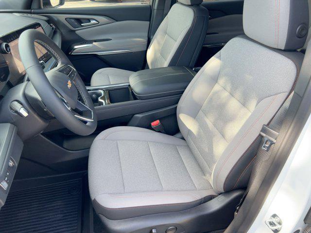 new 2026 Chevrolet Traverse car, priced at $38,681