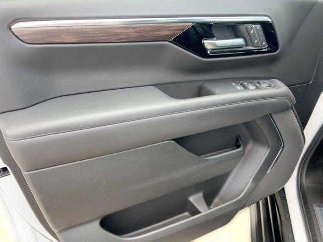 used 2025 Chevrolet Tahoe car, priced at $58,998