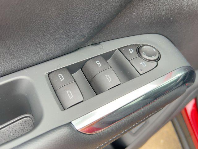 new 2026 Chevrolet Traverse car, priced at $45,071