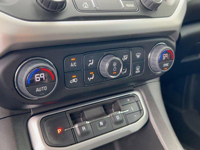 used 2023 GMC Acadia car, priced at $28,999