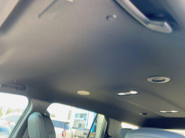 new 2026 Chevrolet Traverse car, priced at $43,801