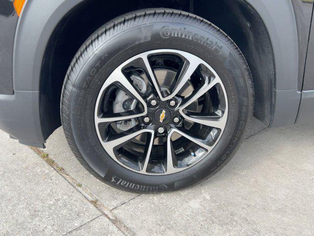 used 2025 Chevrolet TrailBlazer car, priced at $23,599