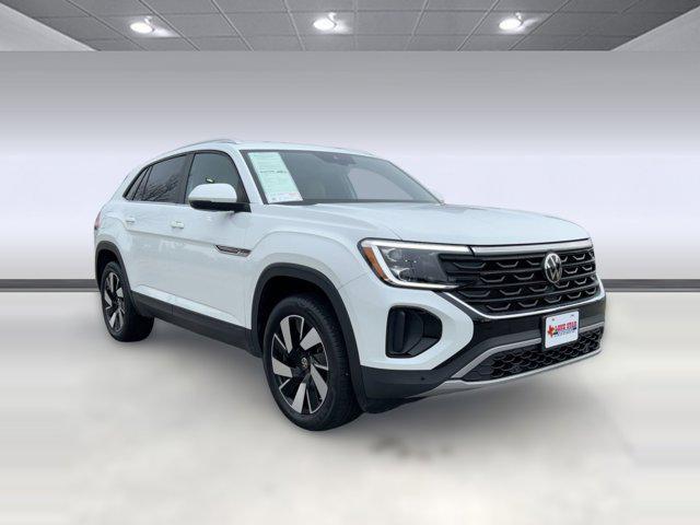 used 2025 Volkswagen Atlas Cross Sport car, priced at $34,999