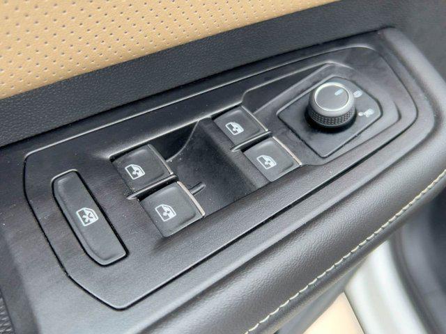 used 2025 Volkswagen Atlas Cross Sport car, priced at $34,999