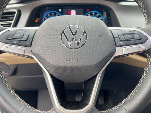 used 2025 Volkswagen Atlas Cross Sport car, priced at $34,999