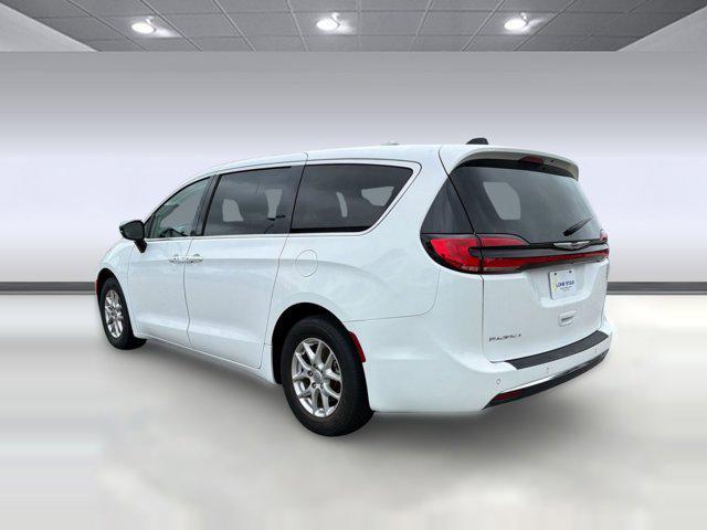 used 2024 Chrysler Pacifica car, priced at $28,674