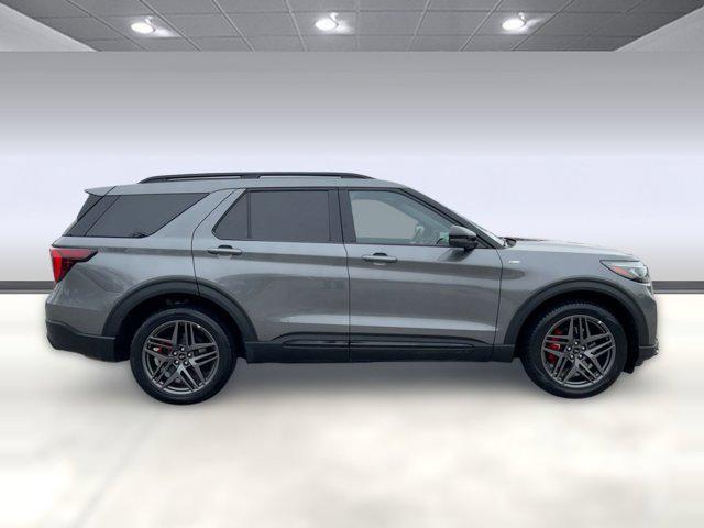 used 2025 Ford Explorer car, priced at $39,888