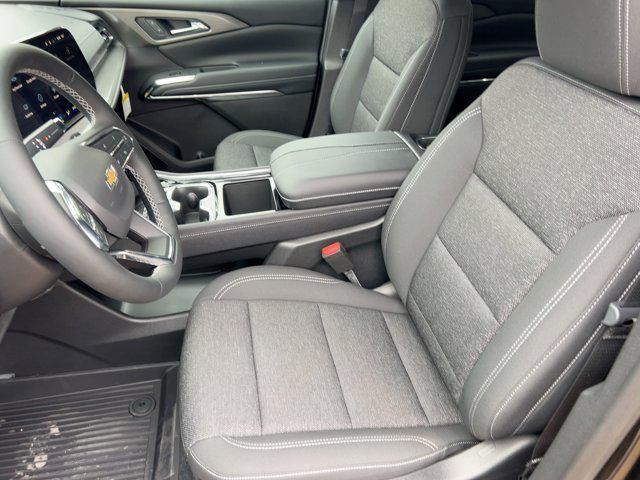 new 2026 Chevrolet Traverse car, priced at $43,589