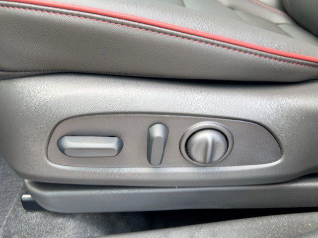 new 2026 Chevrolet TrailBlazer car, priced at $28,181