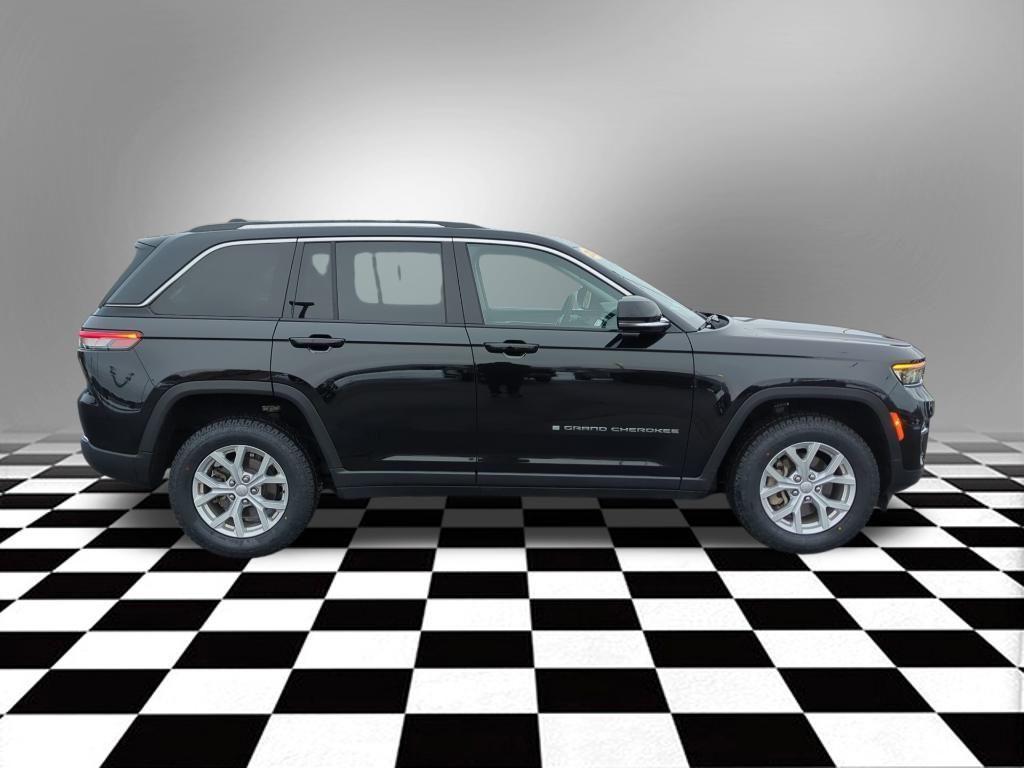 used 2023 Jeep Grand Cherokee car, priced at $32,427