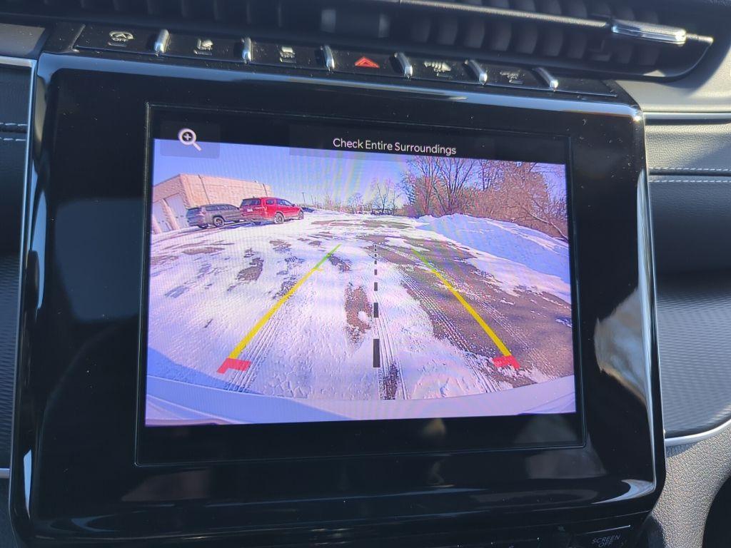 used 2025 Jeep Grand Cherokee car, priced at $35,552