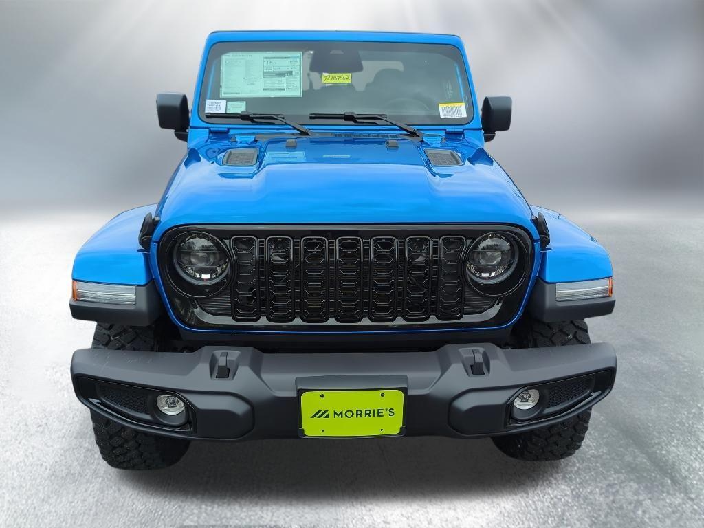 new 2026 Jeep Gladiator car, priced at $46,285