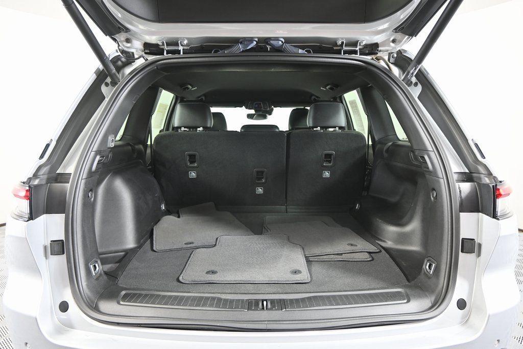 used 2023 Jeep Grand Cherokee car, priced at $30,999