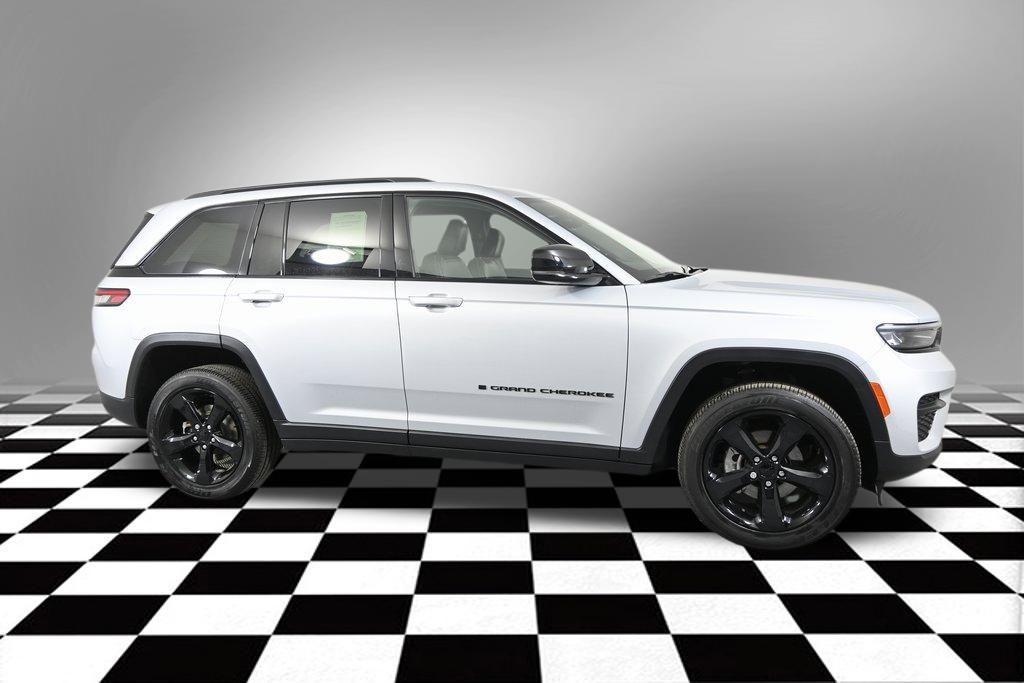 used 2023 Jeep Grand Cherokee car, priced at $30,999