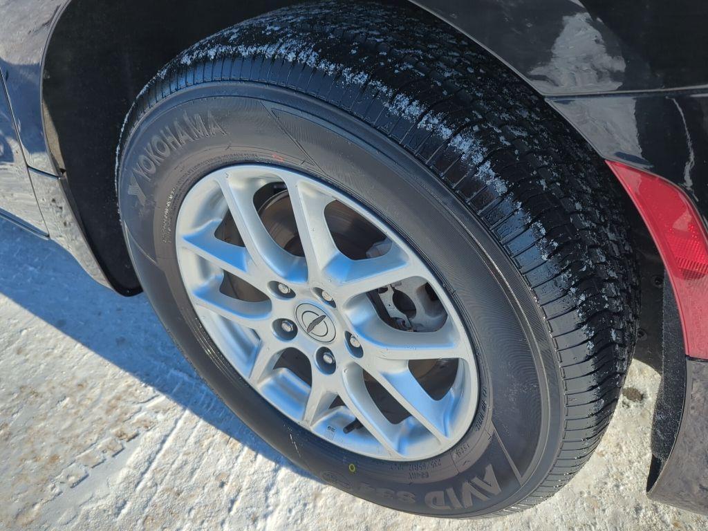 used 2024 Chrysler Pacifica car, priced at $27,390