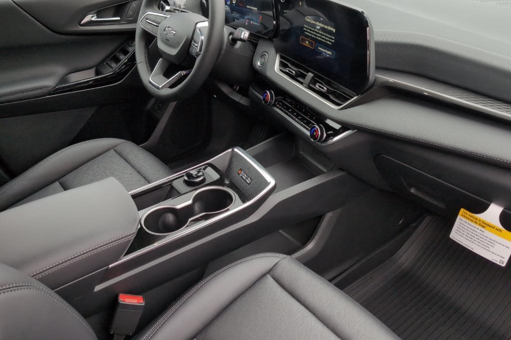 new 2026 Chevrolet Equinox car, priced at $34,735