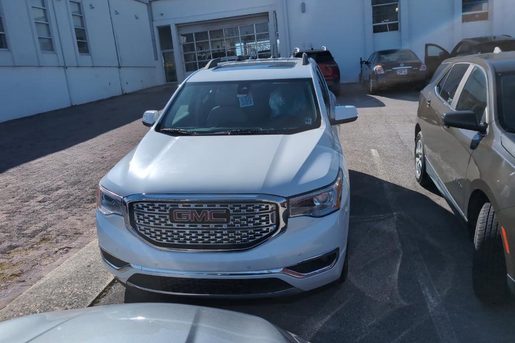 used 2018 GMC Acadia car, priced at $29,991